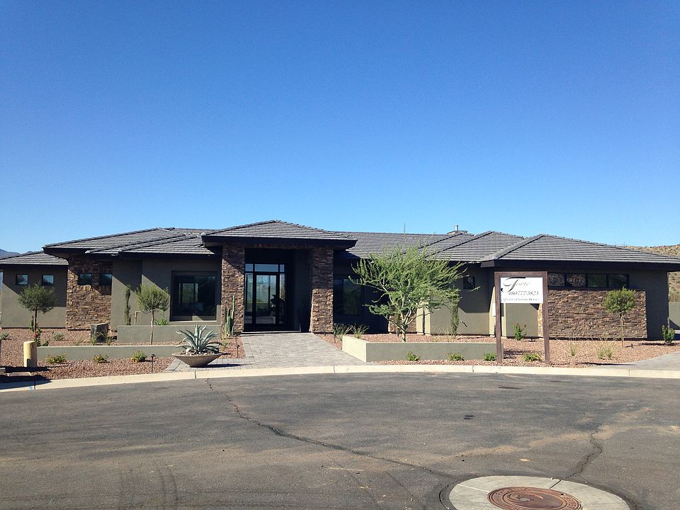 1st image of 3207 W Cottonwood Ln