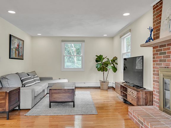 5th image of 23 Alto Dr #23