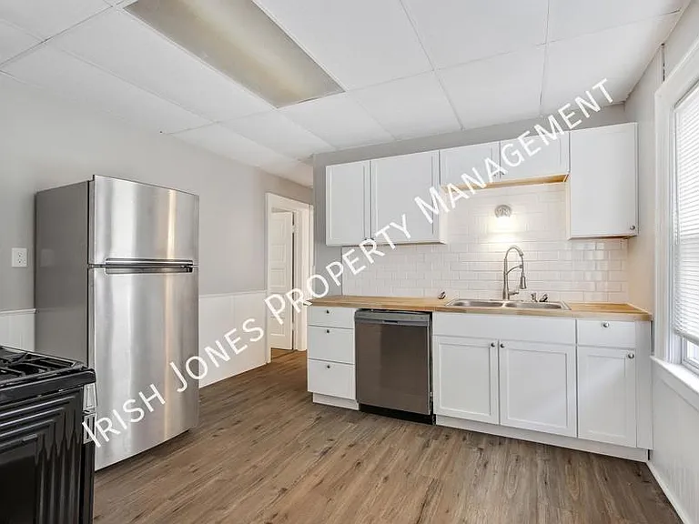 700 Hopkins St #2 — Photo 4