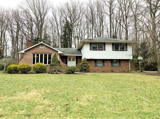 16 Highpoint Rd, Holmdel, NJ 07733