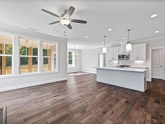 5th image of 7559 Cypress Dr