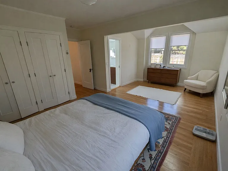 631 Vincente Ave — Photo 6