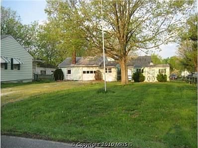 2nd image of 101 Bonfield Ave