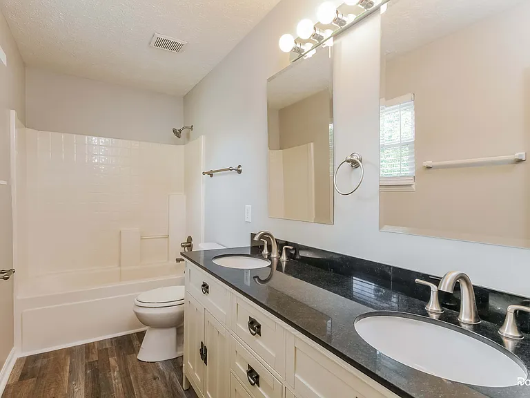 9938 Fountain Cove Ln — Photo 8