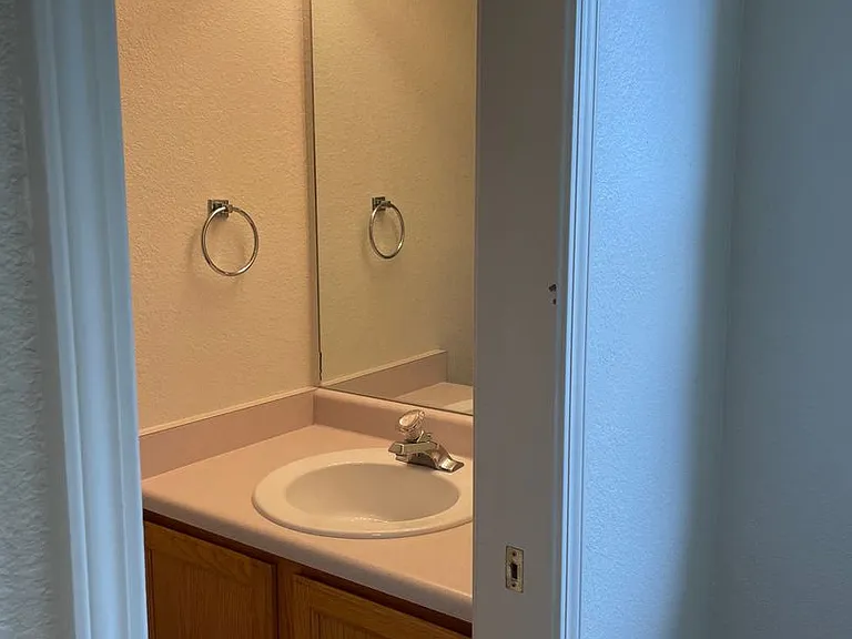 2950 Neil Dr #8 — Photo 12