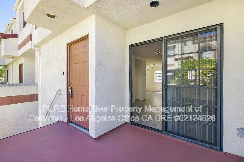 2 bed, 2.5 bath, 1184 sqft, $3,495 — Photo 3