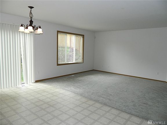 4th image of 6918 5th Street Ct E