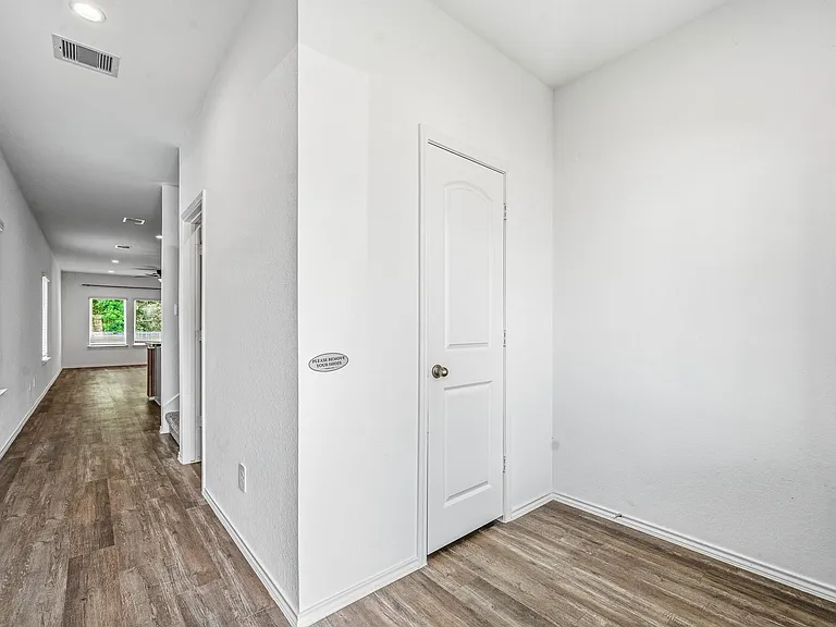 24122 Juniper Heights Dr — Photo 4