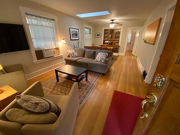 Living room/dining room as seen from front door