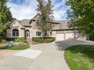 28 Balfour Dr, Bloomfield Hills, MI 48304
