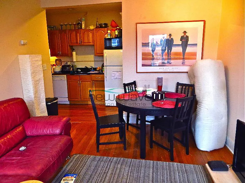 2 bed, 700 sqft, $3,700 — Photo 2