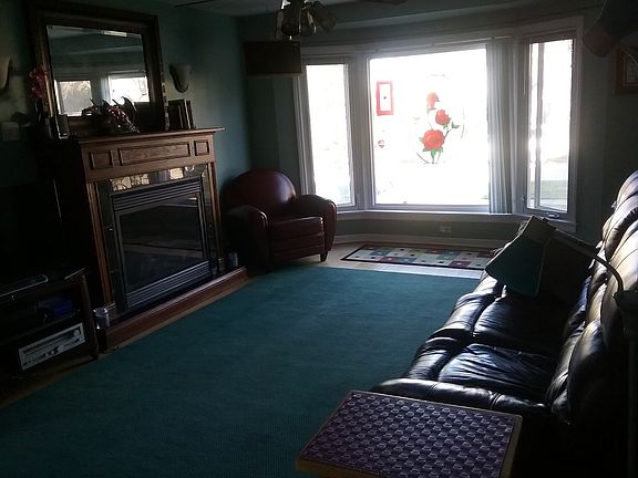 3rd image of 5018 N Odell Ave