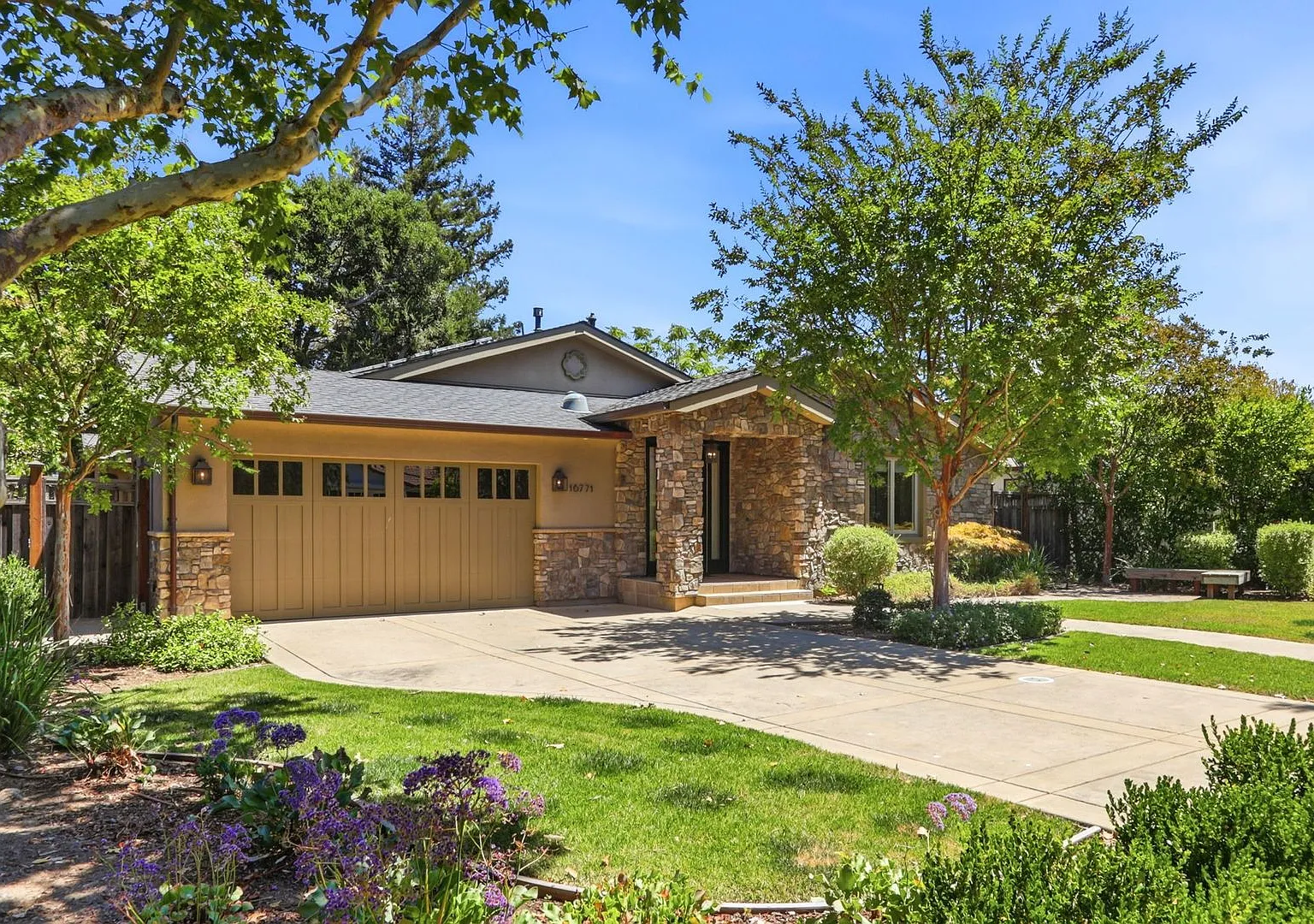 Beautiful 4-Bedroom 3.5-Bathroom Los Gatos Home — Photo 1
