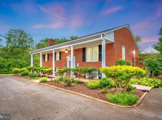 22 Ivan Ln, Fredericksburg, VA 22406