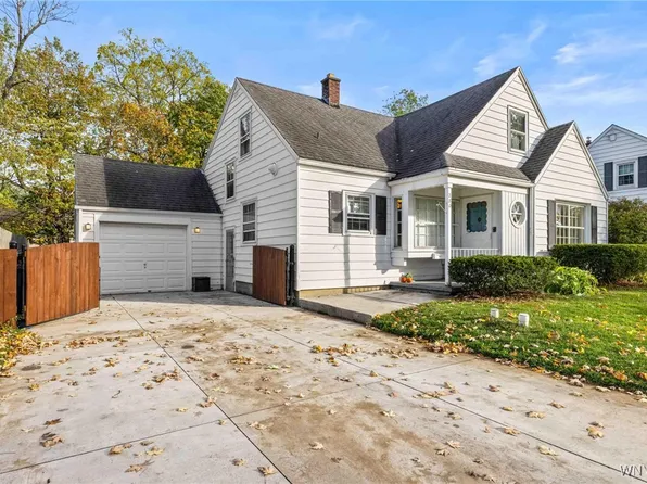 280 Walton Dr, Amherst, NY 14226
