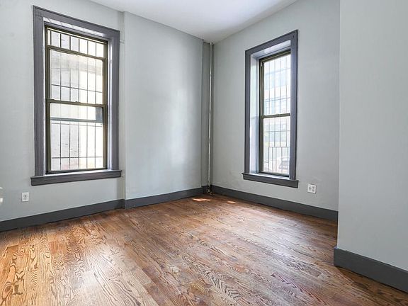 3rd image of 148 Stuyvesant Ave #1L