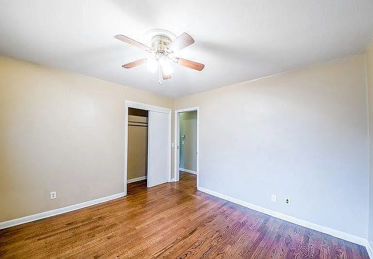 2211 W Sherwood Ave — Photo 17