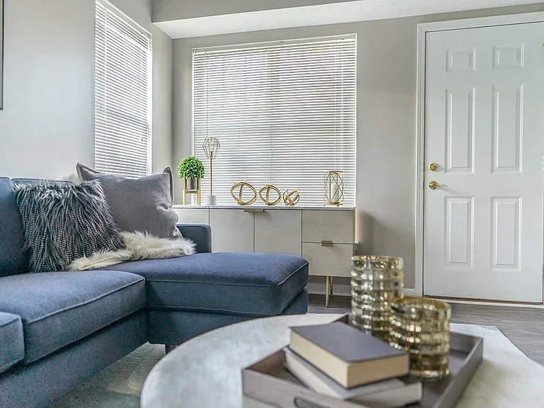 Waterview Townhouse Apartments — Photo 7