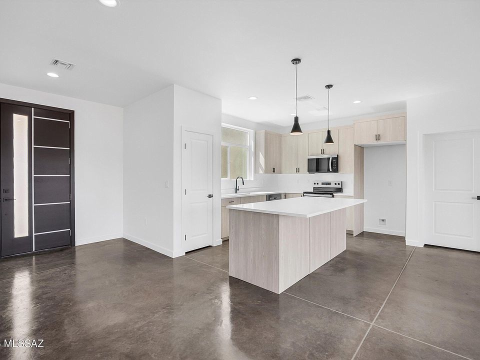 1st image of 1564 Pinguinos Ct