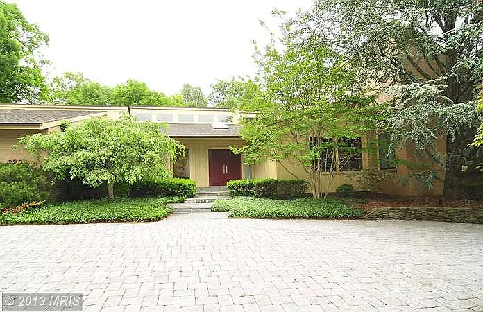 9909 Bluegrass Rd photo 1