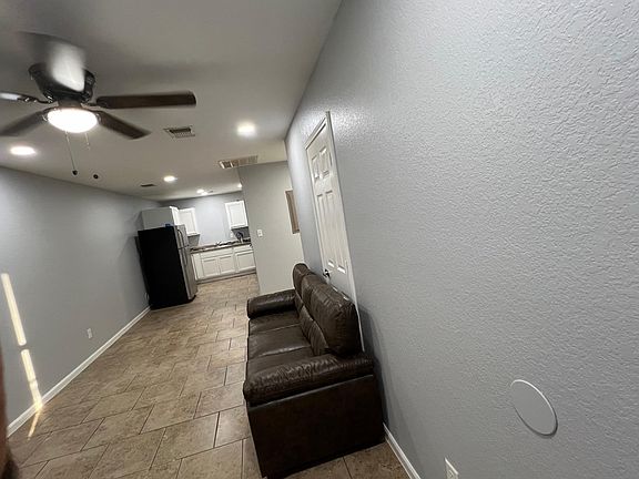 2nd image of 11110 Baywood Dr #102