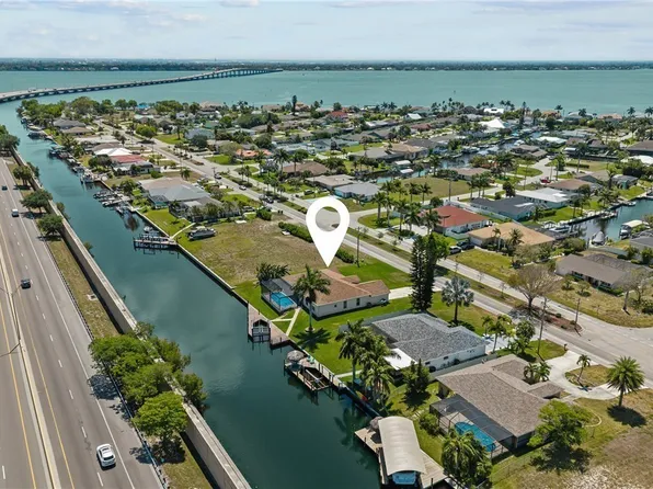 2429 Everest Pkwy, Cape Coral, FL 33904