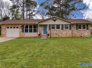 2117 Linde St NW, Huntsville, AL 35810