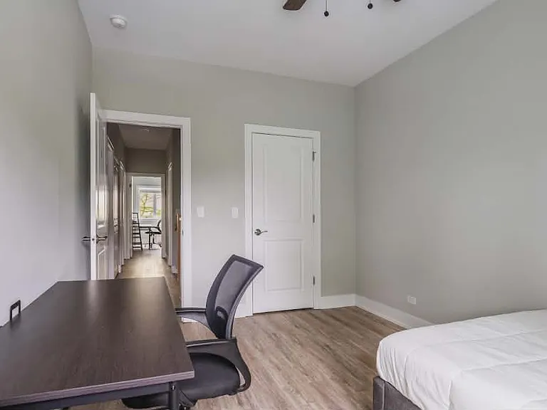 1119 S Loomis St #201 — Photo 7