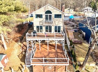 82 Klondike Rd, Dudley, MA 01571
