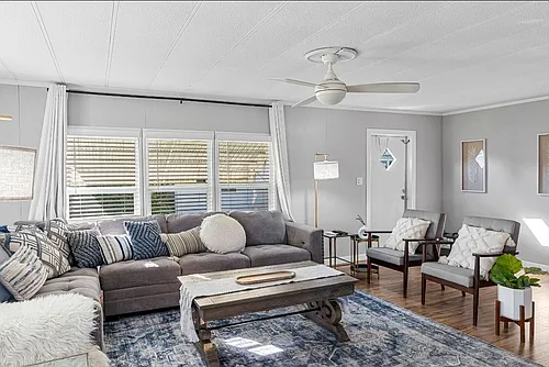 407 Cape Florida Way Photo 1
