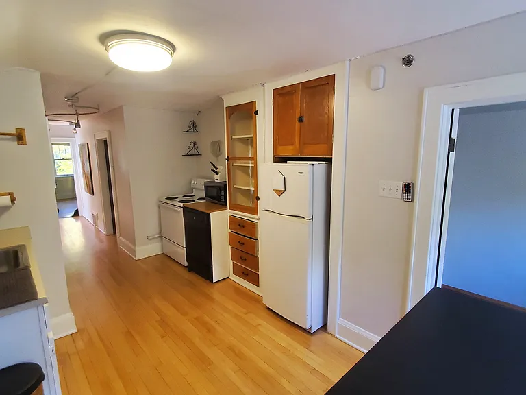 1911 E Newport Ave — Photo 6