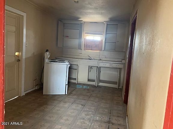 5th image of 14308 N Alto St