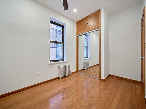 3rd image of 563 W 184th St APT 2E