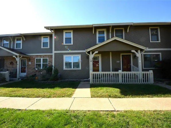 12 Catamaran Dr, Lake Saint Louis, MO 63367