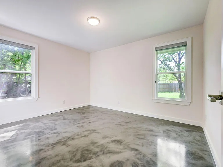3100 Ray Wood Dr — Photo 9
