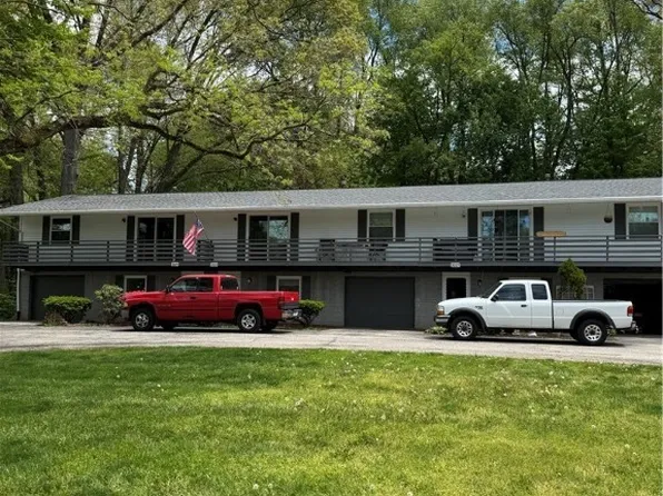 3019 N Turkeyfoot Rd, Akron, OH 44319