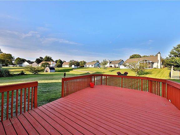 2nd image of 12320 Winding Creek Cir