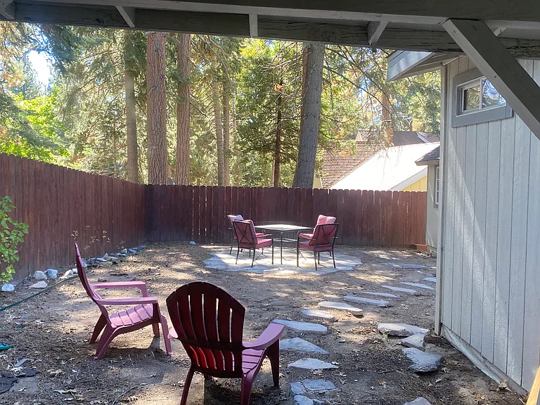 Oakleaf Dr — Photo 18