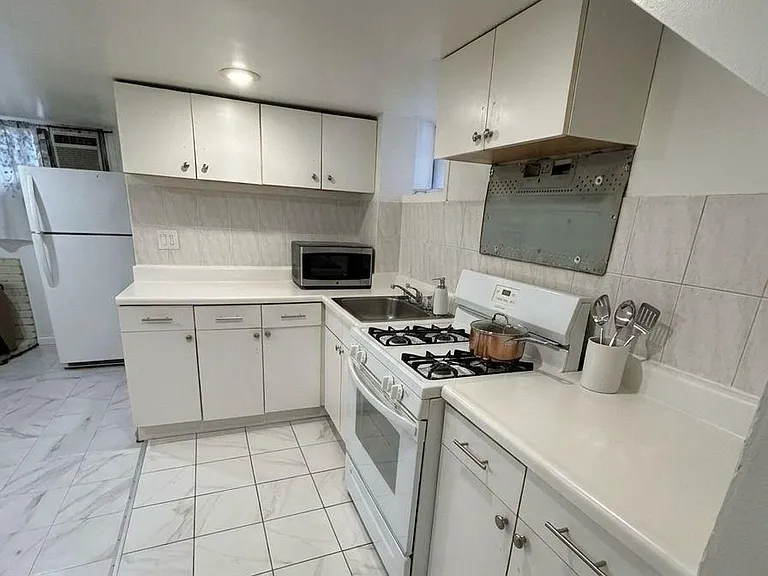 1917 Haight Ave #1 — Photo 5