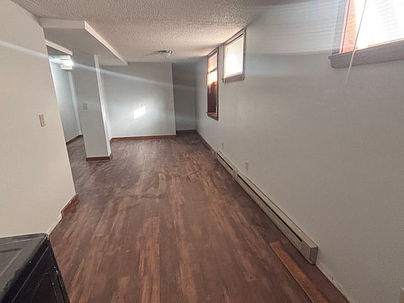 2nd image of 4014 School St #E