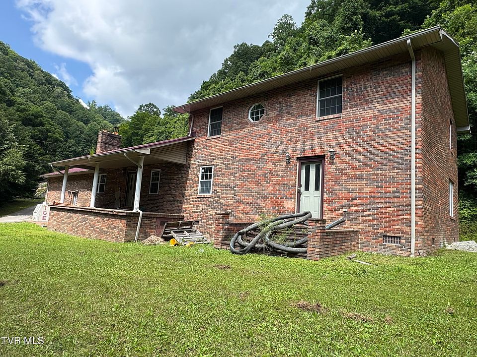 1st image of 1384 Stable Dr