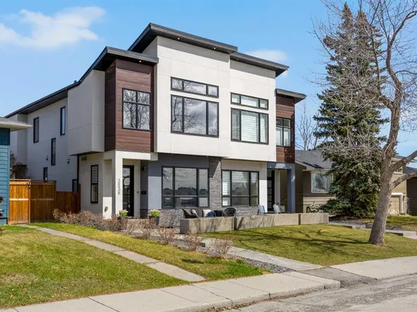3538 S 36th Ave SW, Calgary, AB T3E 1C4