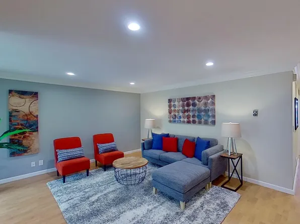 461 Northlake Dr APT 21, San Jose, CA 95117