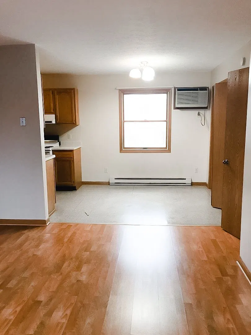Wabash Apartments — Photo 4