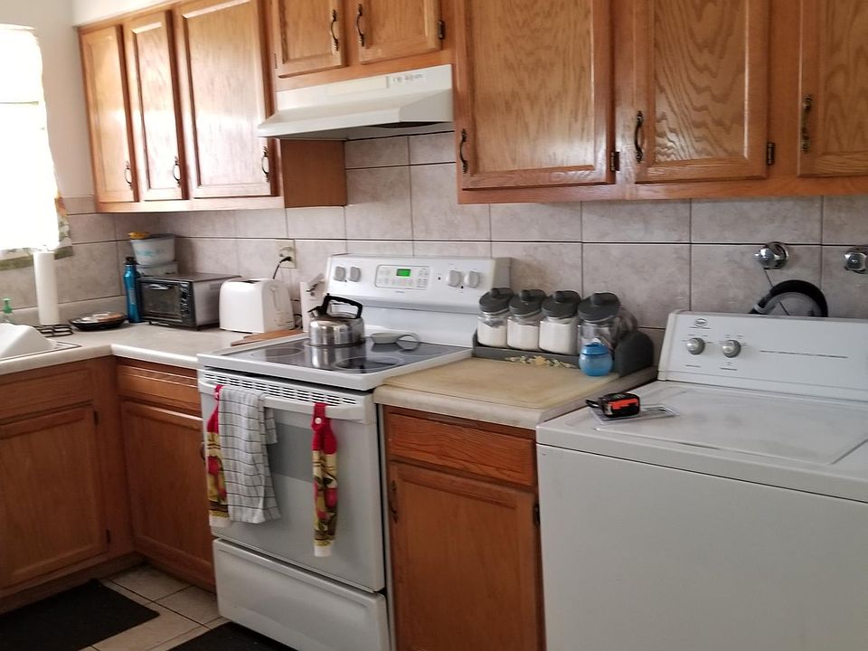 2nd image of 10702 W Alabama Ave