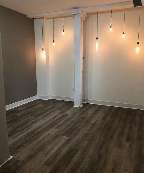 Apt 114 livingroom