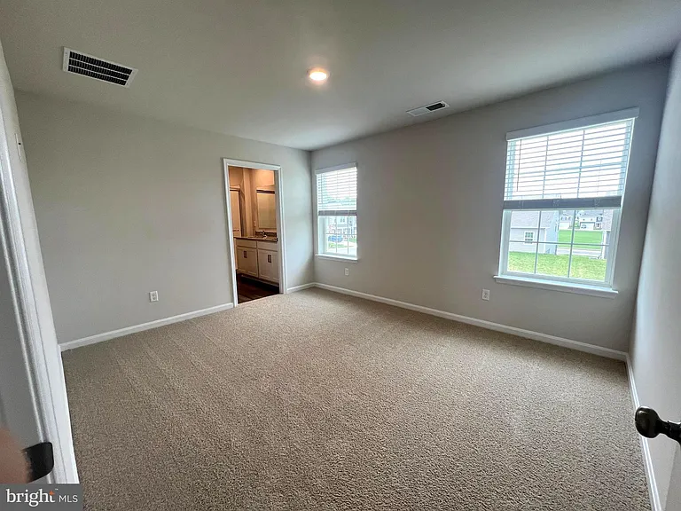 180 Hamstead Dr — Photo 12