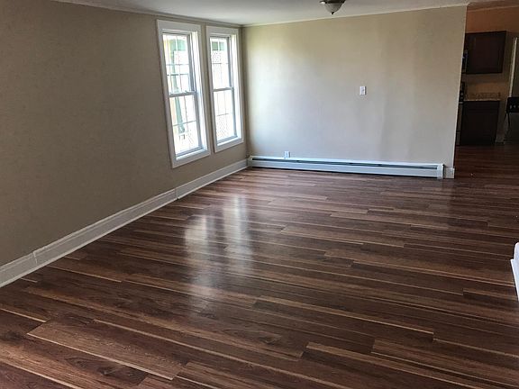 4th image of 694 West Ave #1