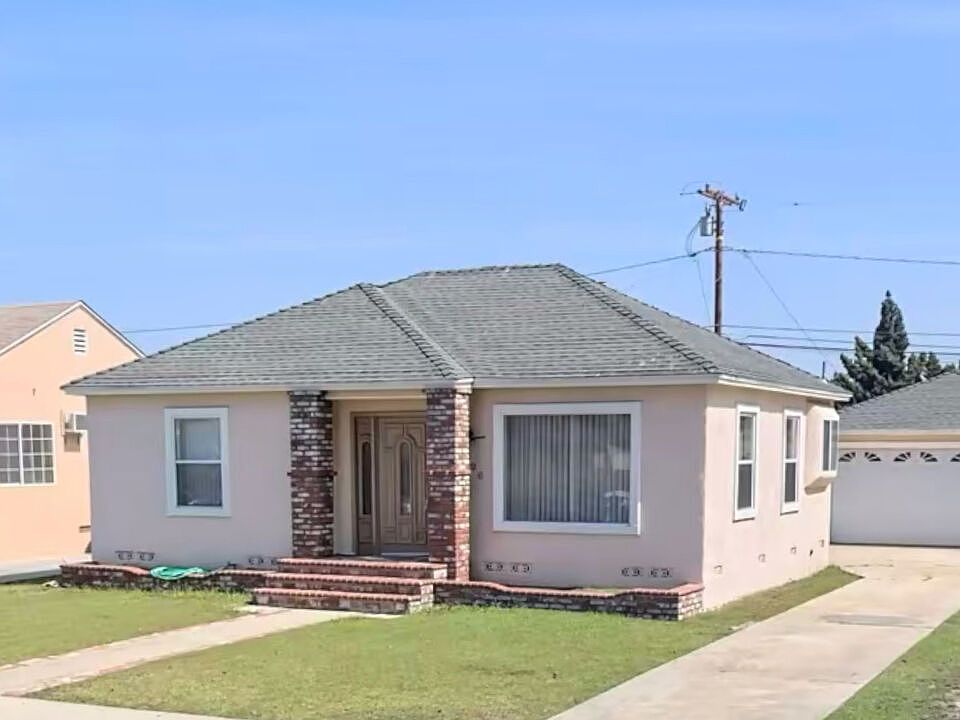 1st image of 3226 Caspian Ave