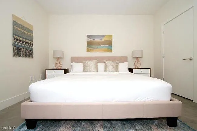 J. Grant Apartments — Photo 30